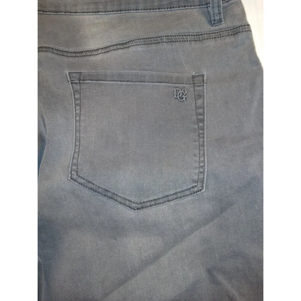 DG2 Diane Gilman Designer Gray Jeans - Size 22 - NWT
